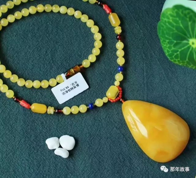 天然蜜蜡再生蜜蜡纹理对比图,再生蜜蜡跟蜜蜡有什么区别