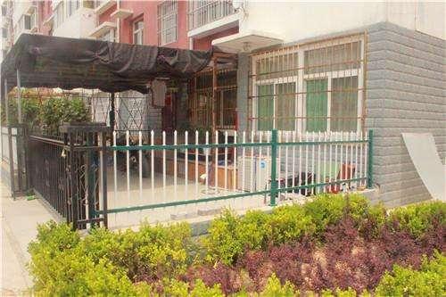 每个人都希望家里也有一个花园,希望自己有个带院子的楼房