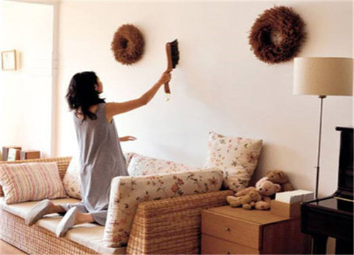 白墙面发霉如何处理,墙面发霉脏了怎么处理