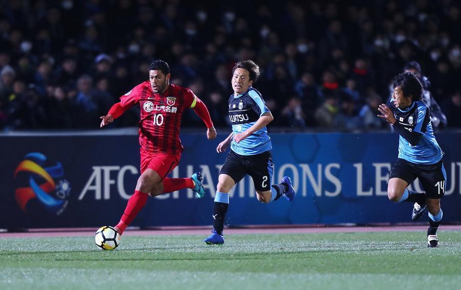 亚冠上港主场迎来大胜,亚冠争取出线