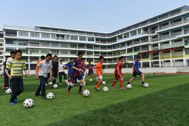 云南师范大学足球校队球员名单,云南师范大学附属润城中学2019届