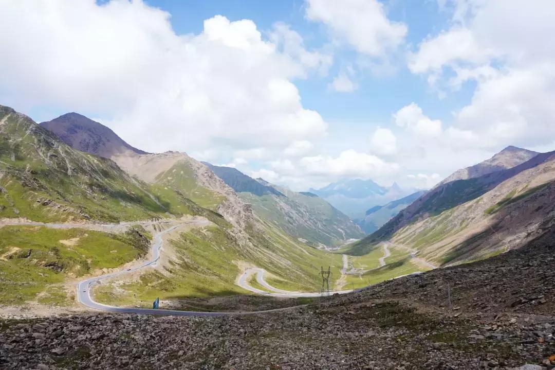 清明假期将至踏春赏花游成热门,清明假期去四姑娘山