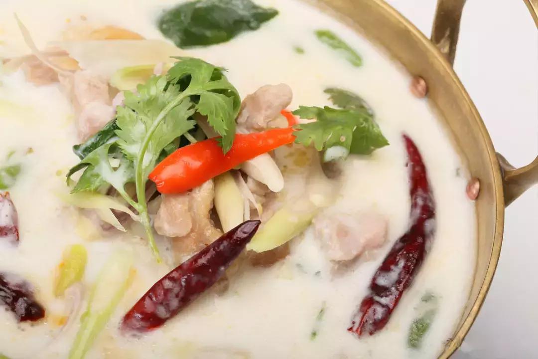 刷我滴卡泰国原版,在泰国必吃的十大美食价格