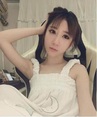 鏂楅奔鐜板湪涓夐獨鍒嗗埆鏄摢浜涗汉,鏂楅奔浠ュ墠涓夐獨鐜扮姸