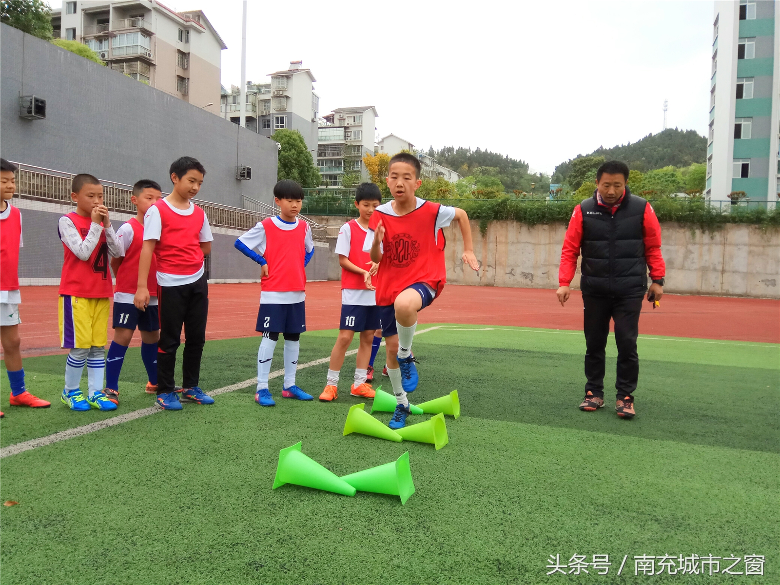 南充市市运会足球营山队,四川南充籍小将