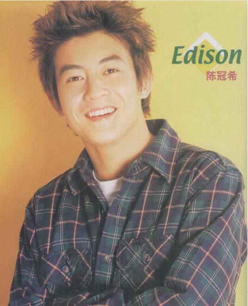 她沉寂几十年如今全网爆红凭什么,他沉寂数年回归视频