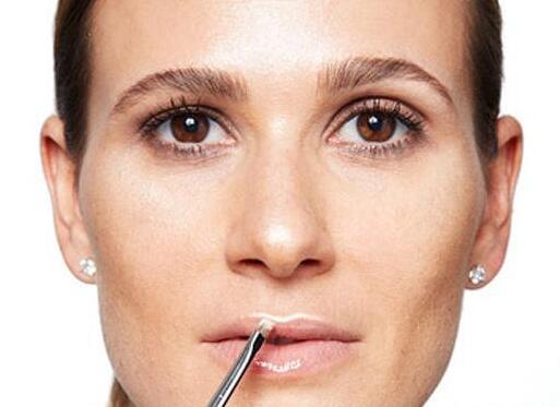 学会了如何化妆,如何学会化妆女学生