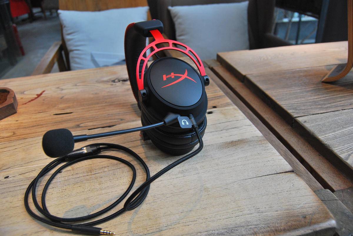 金士顿耳机阿尔法和飓风区别,金士顿阿尔法加强版耳机怎么设置