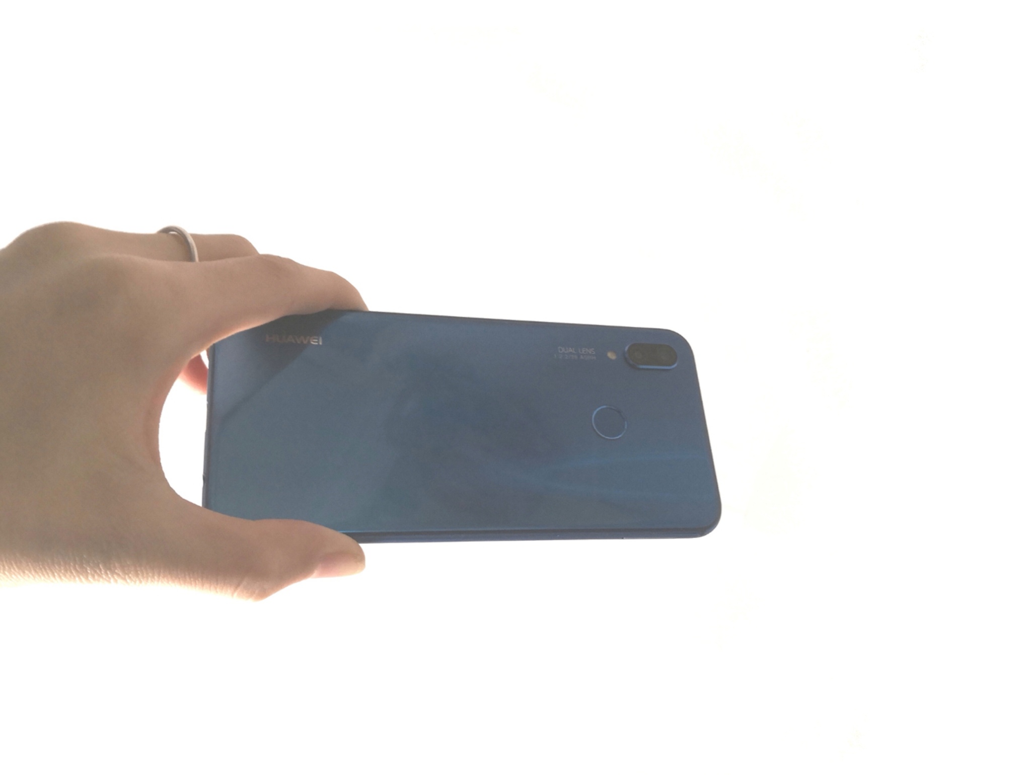 华为nova3e有什么功能,华为nova3e测评可以投屏