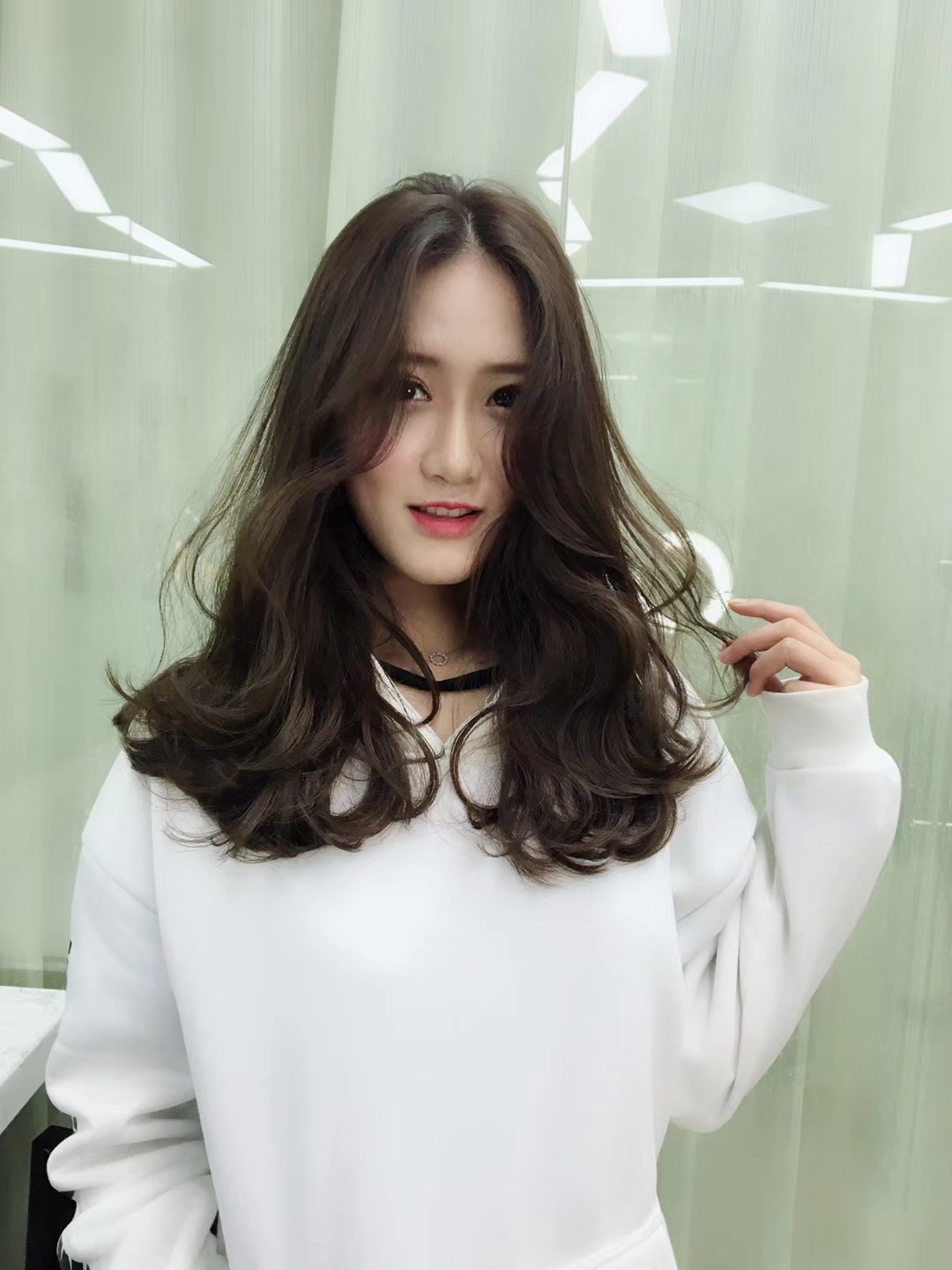 怎么看自己的脸型适合的哪种发型,如何辨别自己的脸型合适什么发型