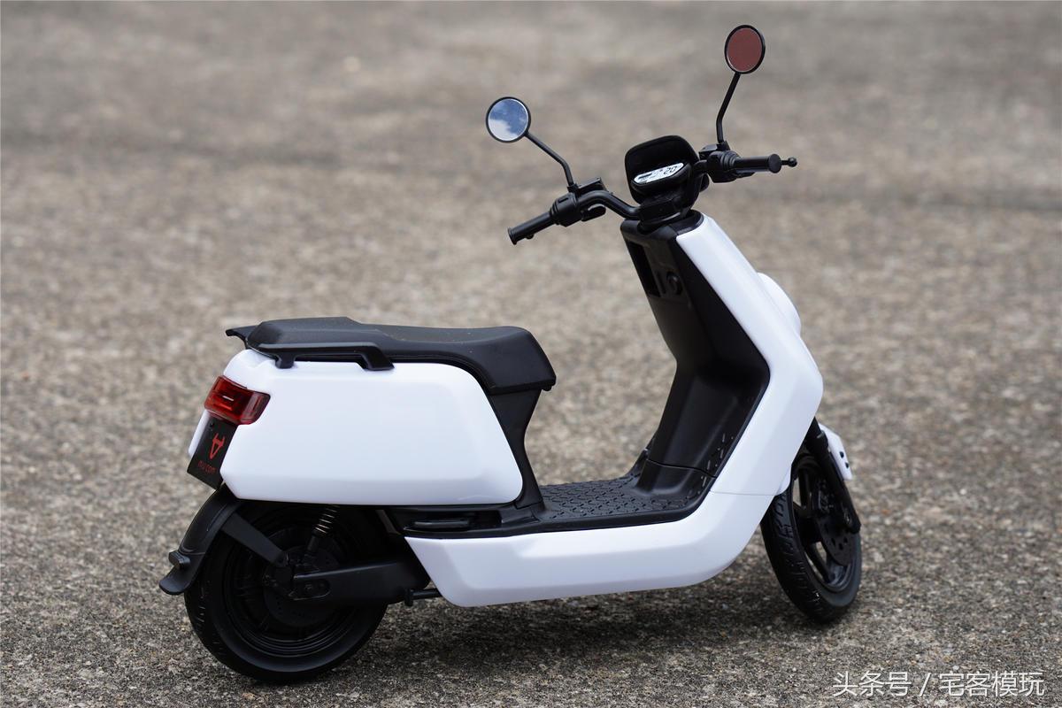 小牛电动车n1s动力版多少ah,76v100a小牛n1s尺寸