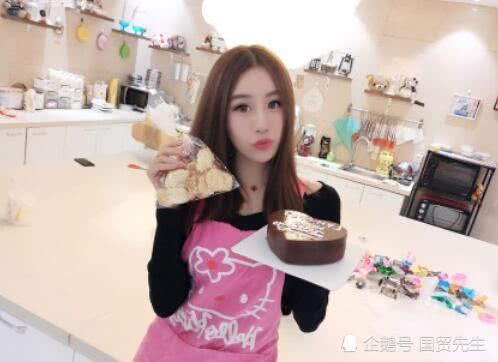 范志毅女儿真人秀,范志毅小17岁妻子与女儿久违同框