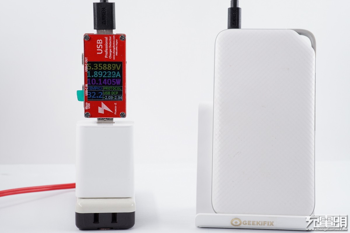 魅族充电器二换一,魅族原装充电器拆解