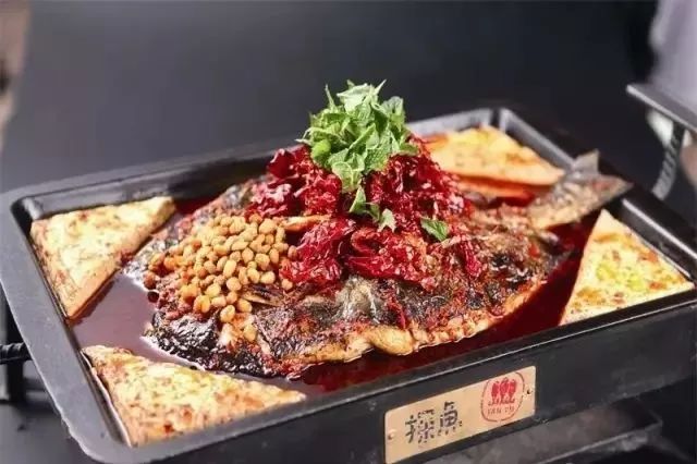 深圳生日当天可以免费去玩的地方,过生日那天拿着身份证可以吃什么