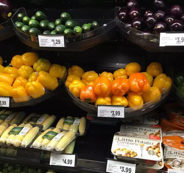 200块人民币能在加拿大买到什么 (100块人民币在加拿大能买些什么)