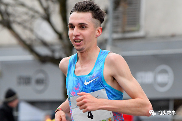 半马刷新个人最好成绩,半马世界前十名