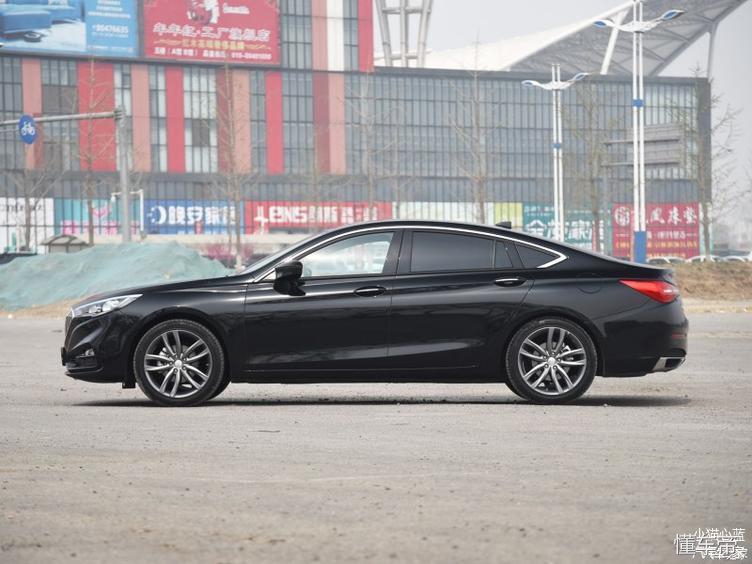 博瑞和红旗h5哪个性价比高,红旗h5和吉利博瑞