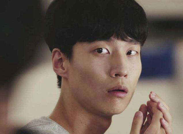 同是一句广告语惹祸，红牛赔了1300万美金，百事却机智逃过一劫！