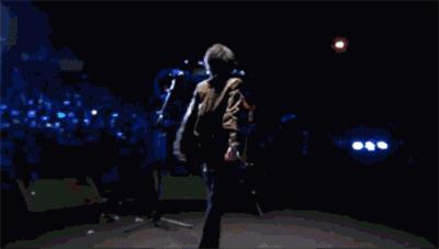 菲已入佛,唯已成仙,留童一个在人间