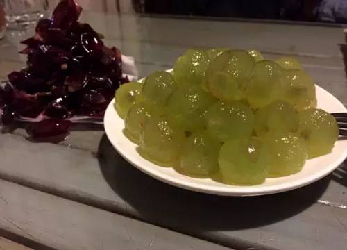 快速剥软皮荔枝,怎么剥荔枝简单不费手