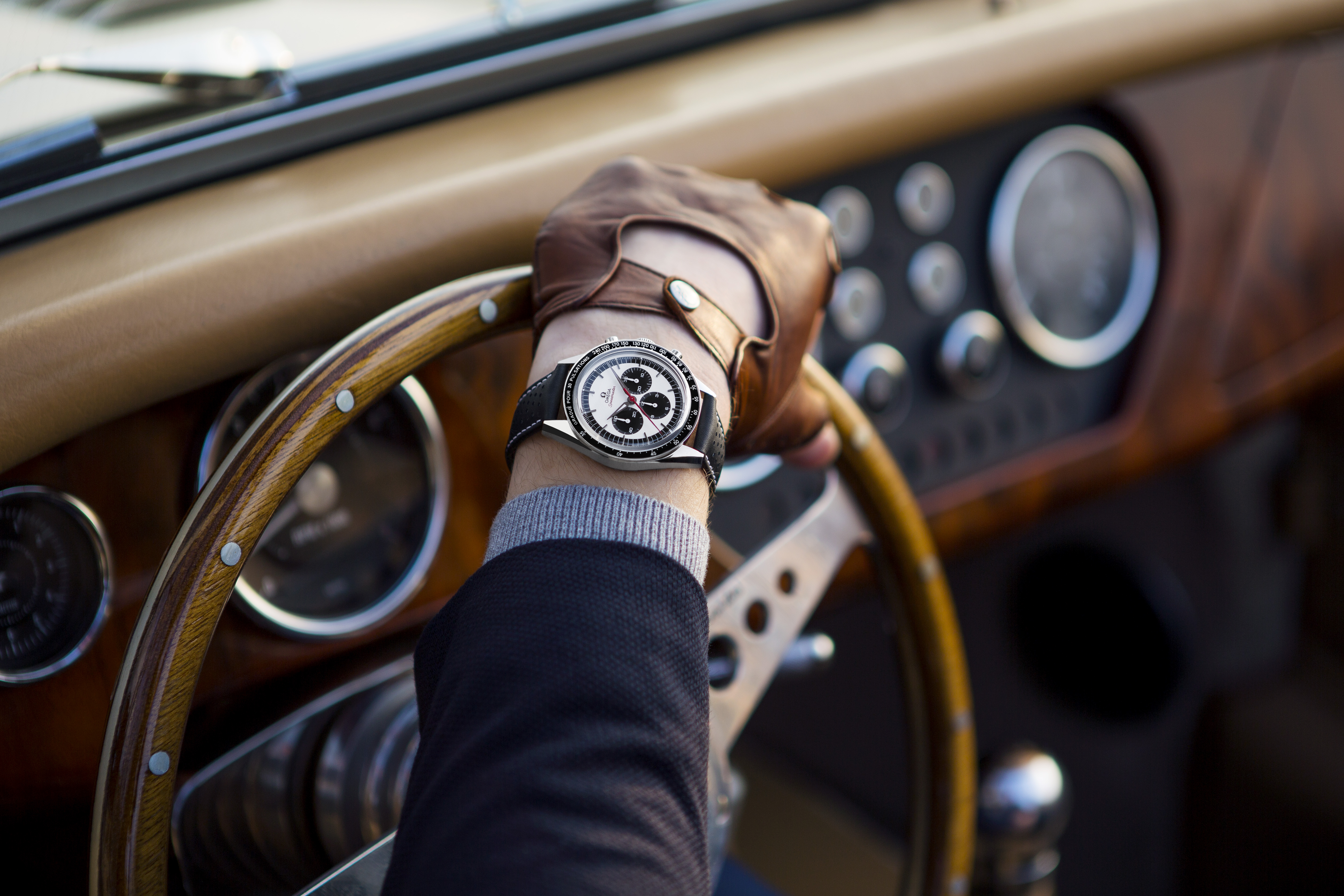 欧米茄全新尊霸腕表,欧米茄超霸ck2998哪年产的