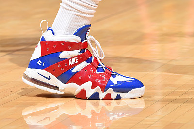 nba赛场球鞋特写,安踏kt8纪念科比