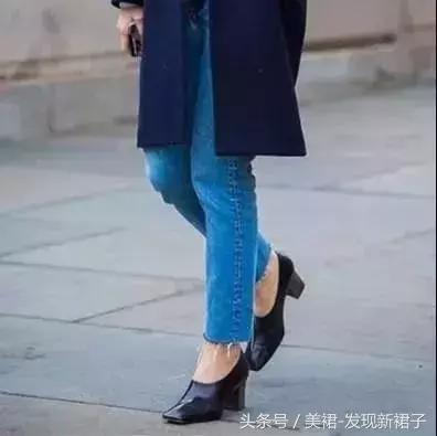 高跟鞋不跟脚前面磨小指,高跟鞋大拇指往下磨脚怎么办