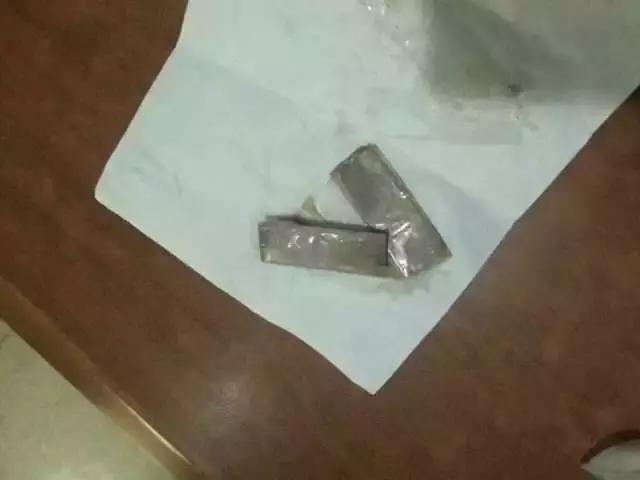 吸毒人吞刀片是怎么回事,吸毒吞食异物为什么躲避惩罚