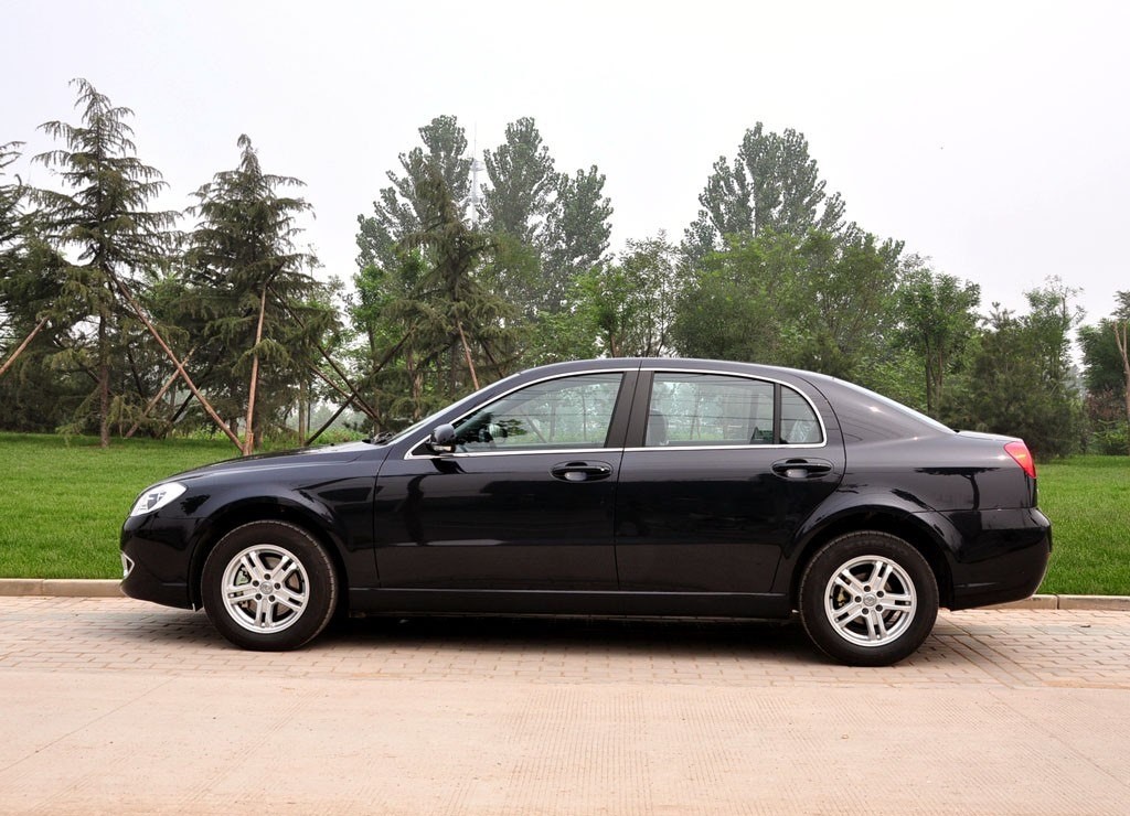 十几万的双叉臂前悬挂的车,二十万左右前双叉臂后多连杆的车