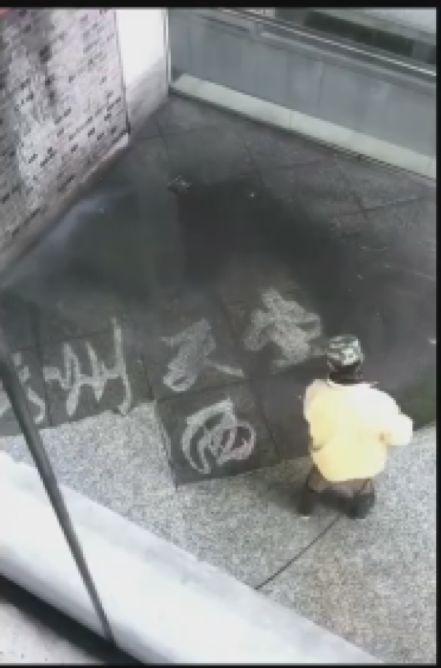 【三分钟法治新闻全知道】德国总理默克尔亲口承认有“恐俄症”？！原来这竟与她小时候自行车被偷有关……