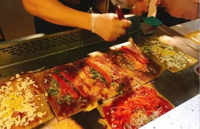 来北京必打卡的街簋街,北京簋街夜市