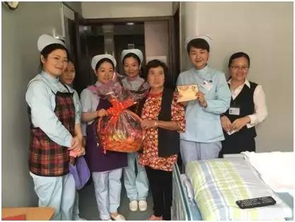 在广州复大过宋干节，也如此温暖