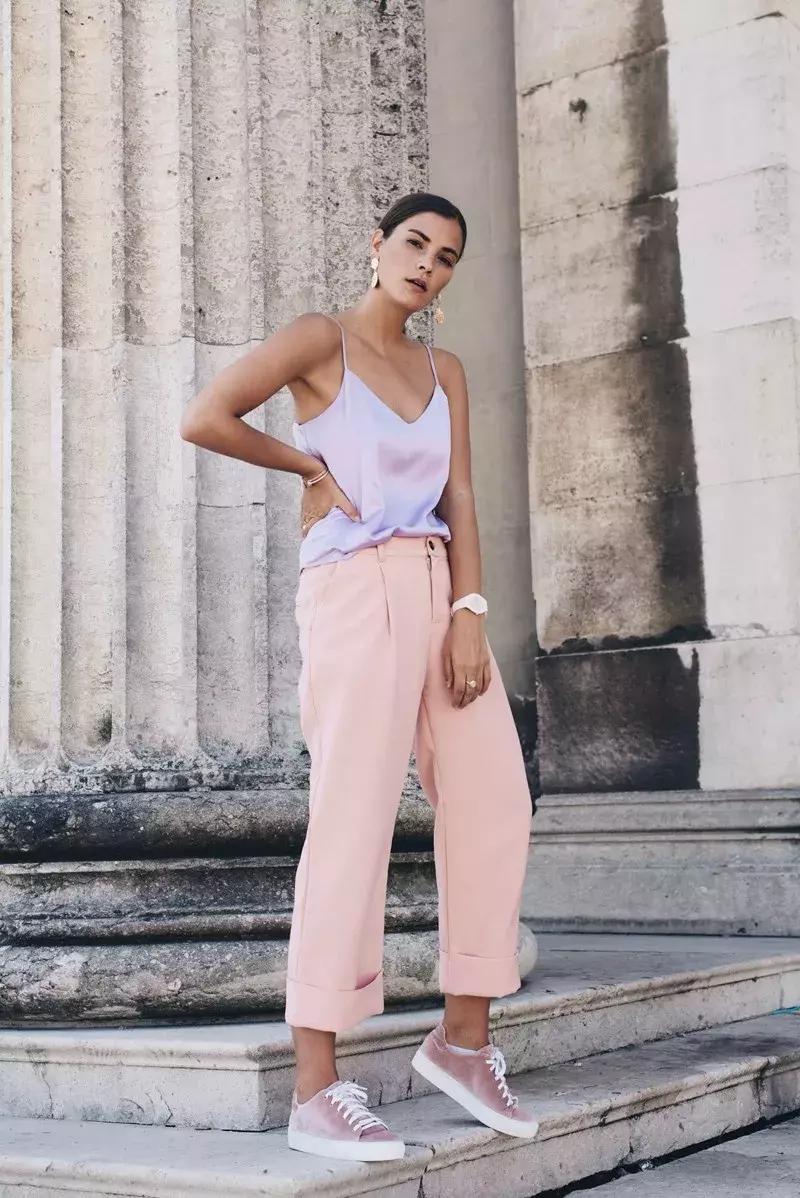 小白鞋已经过时了吗,小白鞋不流行了吗