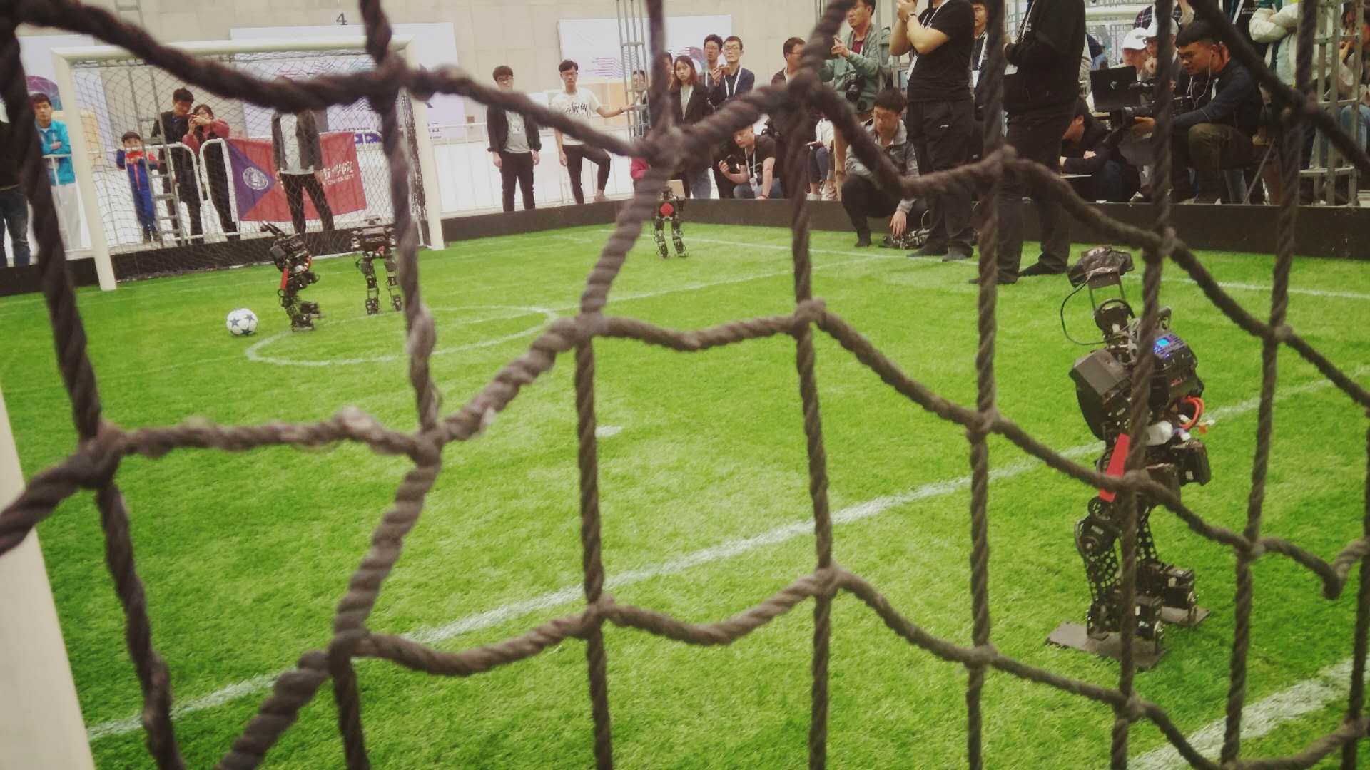 沈阳城市学院机器人世界杯,沈阳城市学院机器人足球大赛