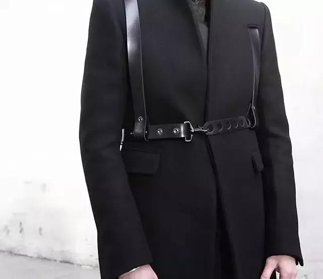 人格分裂?微博微信两个世界两个人?