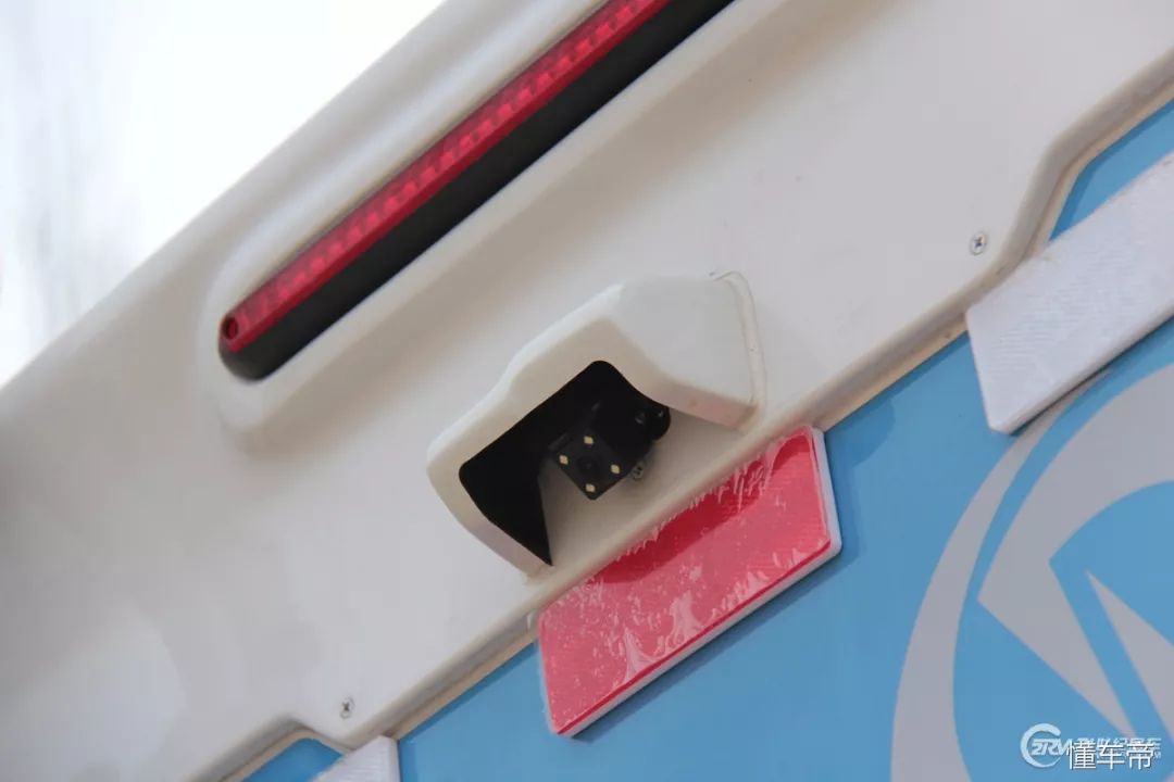 进口100万大额头c型豪华房车,豪华的六座六卧c级房车