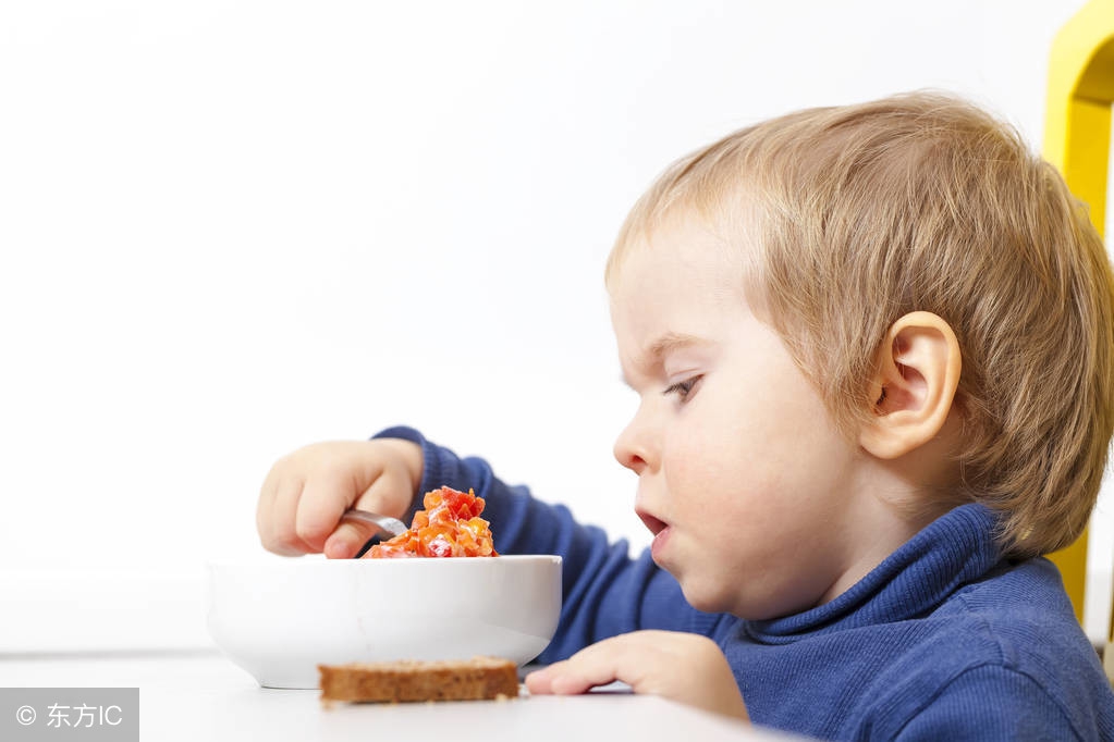 6个细节让你发现宝宝视力问题,如何看宝宝视力发育有没有问题