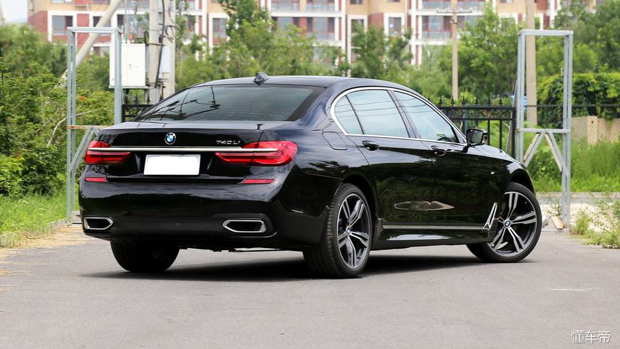 推荐奥迪A8不喜欢，朋友百万提宝马740，宝马真的比奥迪好？