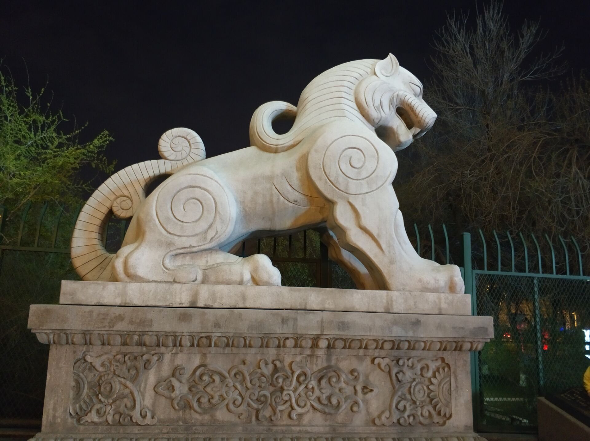 乌鲁木齐街头十大祥瑞瑞兽，哪家最V5？