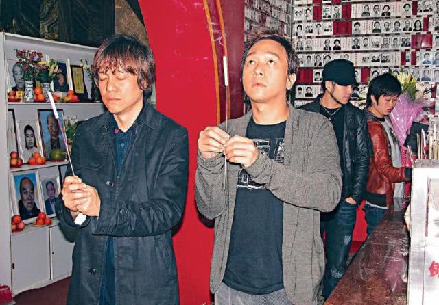 最值得怀念的黄家驹,黄家驹短暂且又传奇的一生