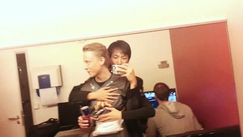 LOL土耳其战队辅助表示出柜网友：RNGay的各位什么时候宣布