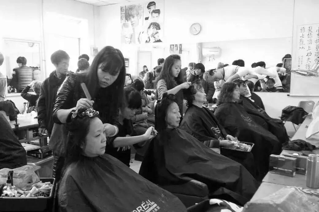 这个卖化妆品的雷老板，在她的店里藏着让女人变美的八字箴言！