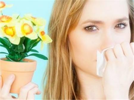 孕妈容易流鼻血是什么原因造成的，该如何预防呢