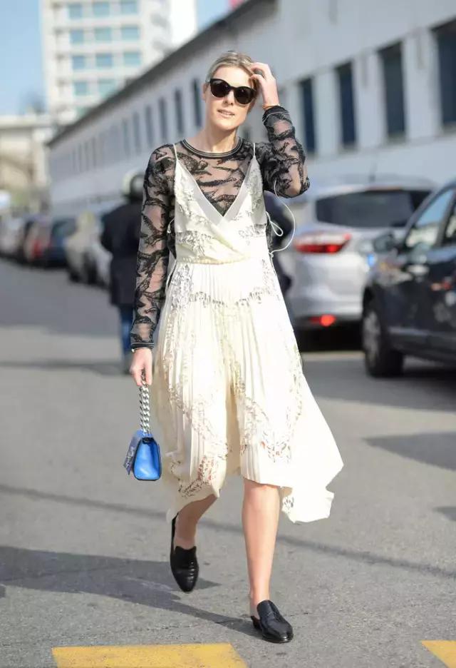 零高度的时髦早春平底鞋,想要穿得时髦又不刻意