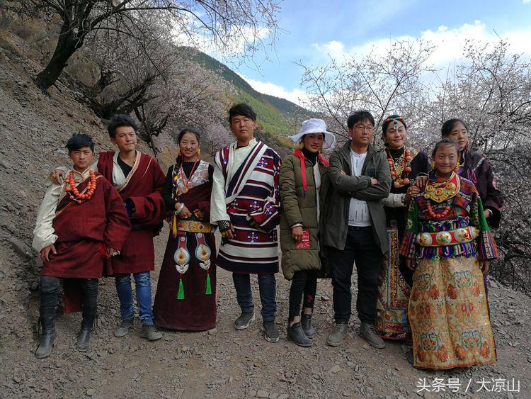 甘孜丹巴美女谷,甘孜藏族自治州美人谷