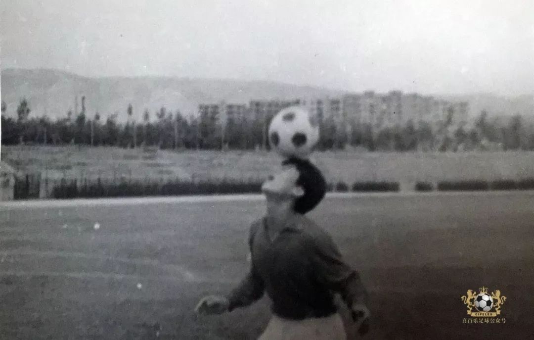 津门足坛双百颂高玉勇,津门双百颂足坛