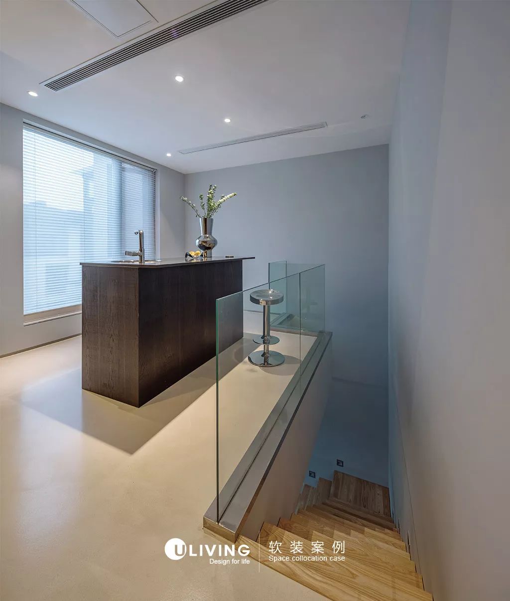 Uliving全球设计之旅「12」|光与影的对话:来自未来的住宅