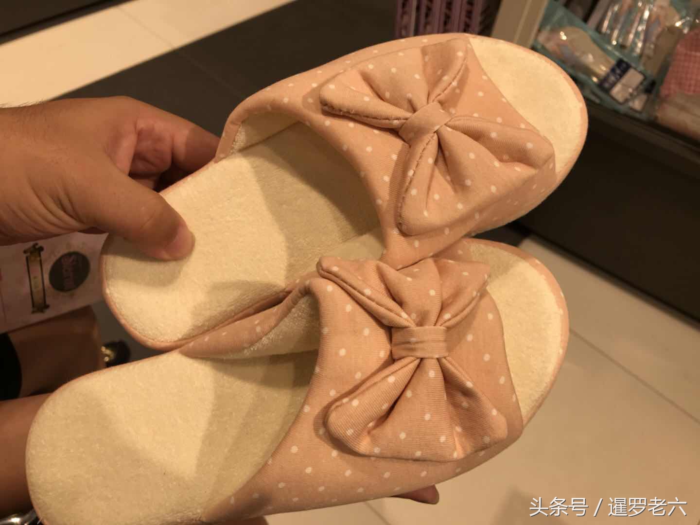 泰国Loft创意产品店650铢买双日本美脚拖鞋！真能塑造完美腿型？