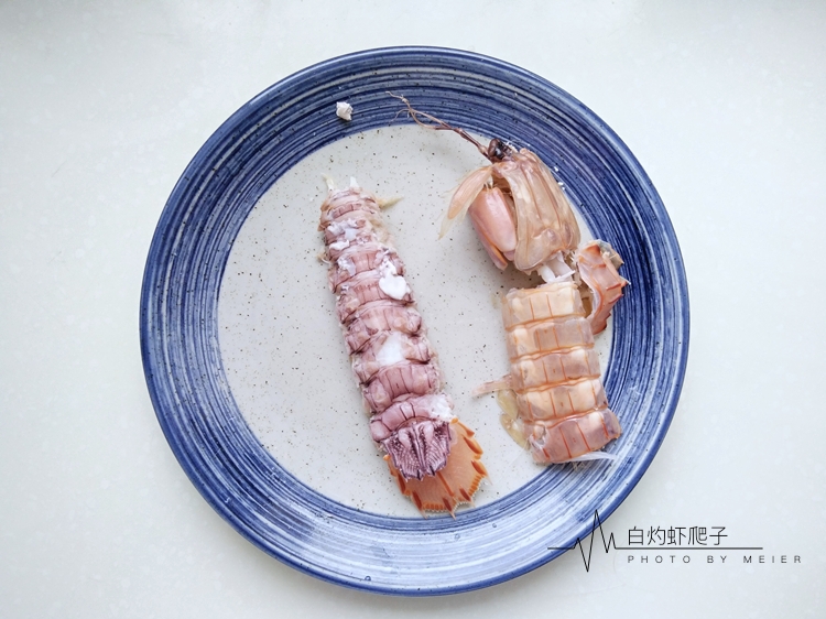 又是一年小龙虾季到底应该怎么吃,剥虾爬小技巧