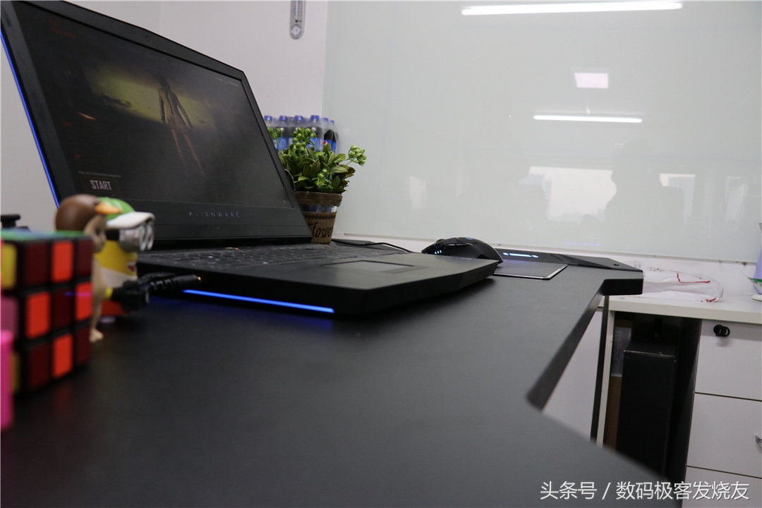 傲风机械装甲电竞桌,傲风升降电竞桌